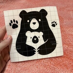 Mama Bear Vinyl Decal 🐻